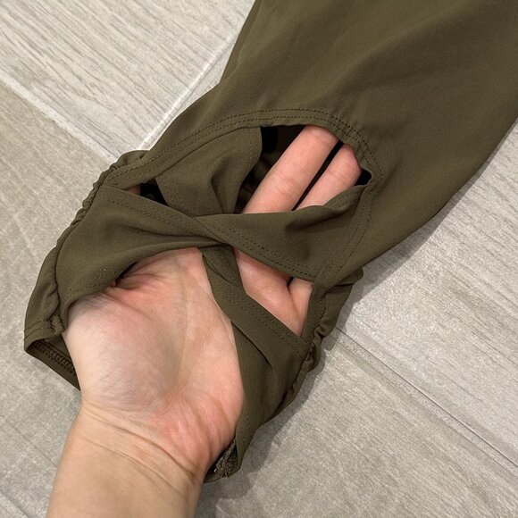 Free People Movement 7/8 Length Gemini Leggings in Army Green Women’s Size M - Picture 12 of 16